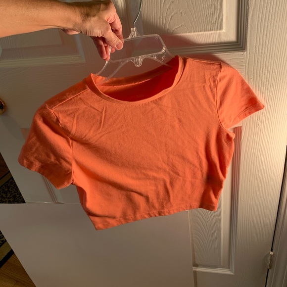 Wild Fable crop top NWOT coral fun workout yoga like brand new short sleeve - Picture 2 of 5